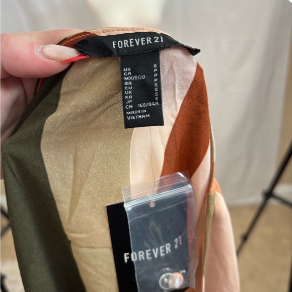 Forever 21 NWT Striped Wrap Blouse Tie Waist Size S - Picture 3 of 3